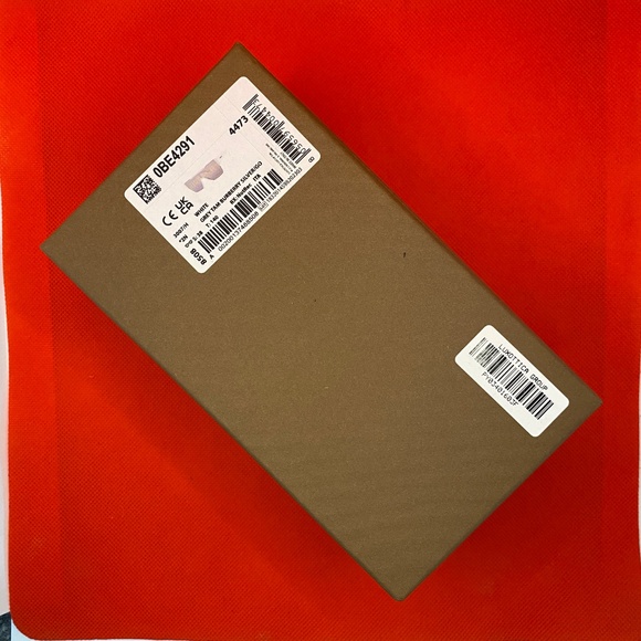 NEW Burberry BE4291 White Sunglasses - Picture 15 of 15